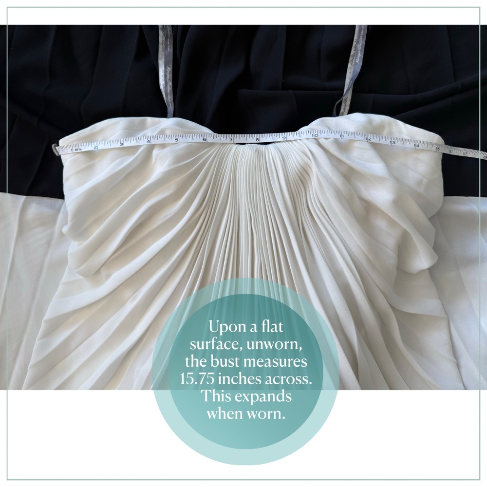 $5490 Monique Lhuillier Pleated Sweetheart Runway Gown - Picture 8 of 14